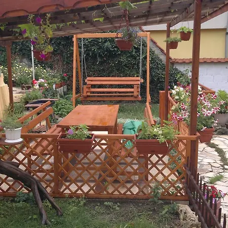 къща за гости николови